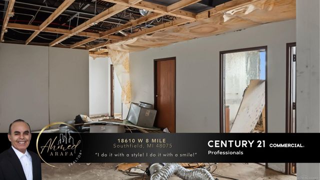 18610 W 8 MILE Road, Southfield, MI 48075