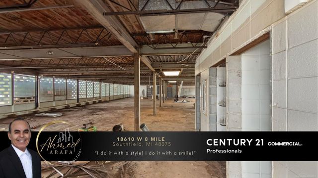18610 W 8 MILE Road, Southfield, MI 48075