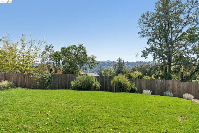 1321 Sunset Loop, Lafayette, CA 94549