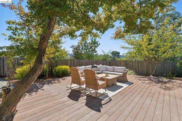 1321 Sunset Loop, Lafayette, CA 94549