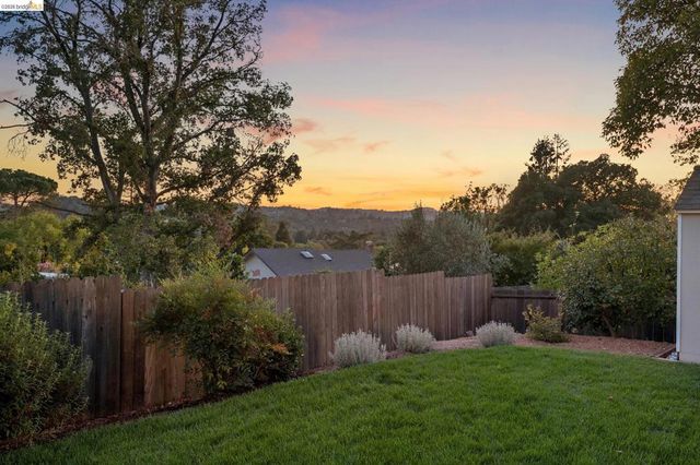 1321 Sunset Loop, Lafayette, CA 94549