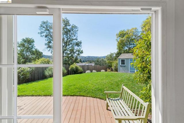 1321 Sunset Loop, Lafayette, CA 94549