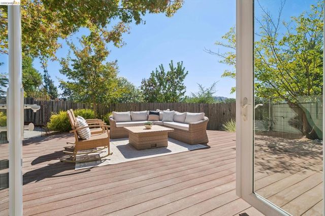 1321 Sunset Loop, Lafayette, CA 94549