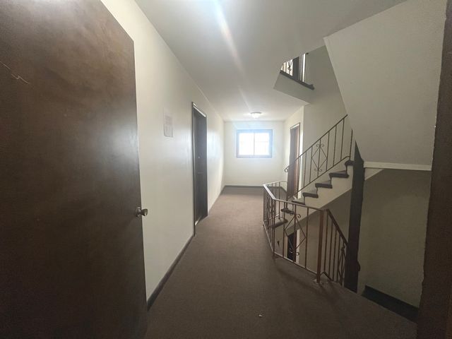 2728 W 87th Street 2A, Chicago, IL 60652