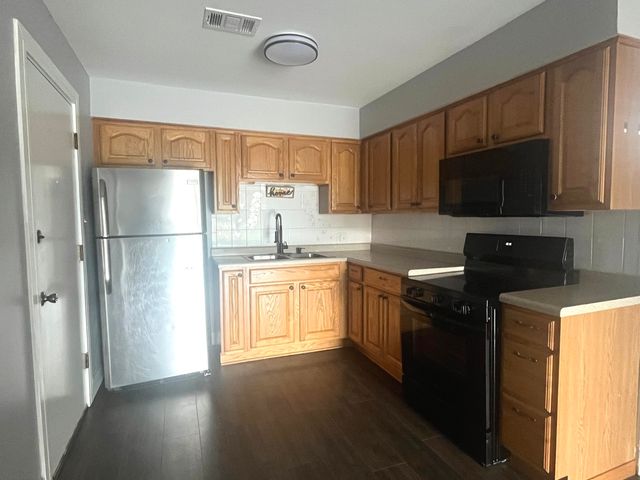 2728 W 87th Street 2A, Chicago, IL 60652