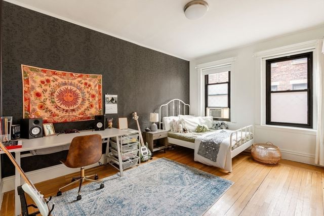 111 Jersey St 12, Boston, MA 02215