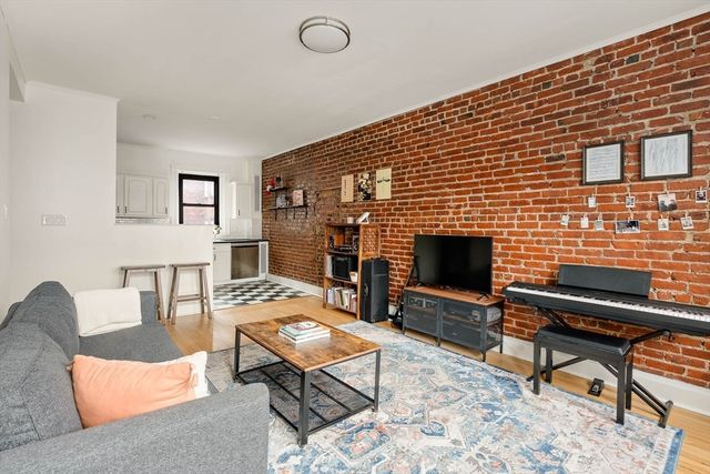 111 Jersey St 12, Boston, MA 02215