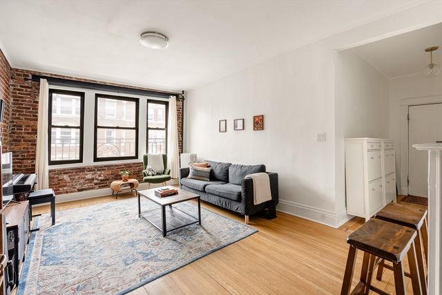 111 Jersey St 12, Boston, MA 02215