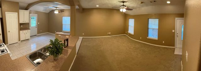 1499 E Dallas Street, Conroe, TX 77301