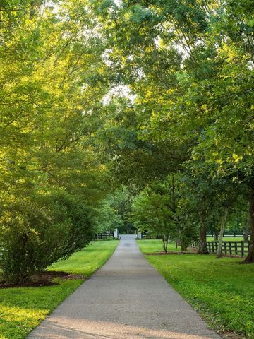 426 Cotton Ln, Franklin, TN 37069