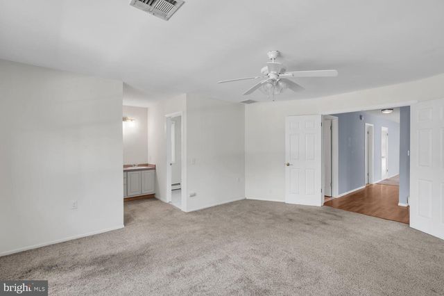 8 MANITOBA CT, Toms River, NJ 08757