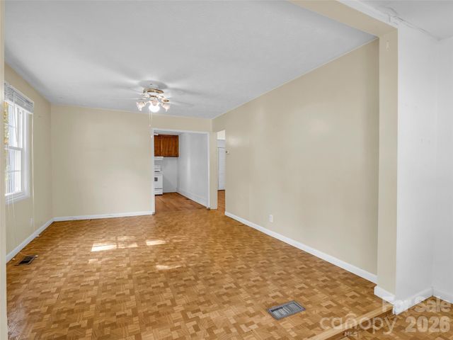 315 Alabama Avenue, Hendersonville, NC 28739