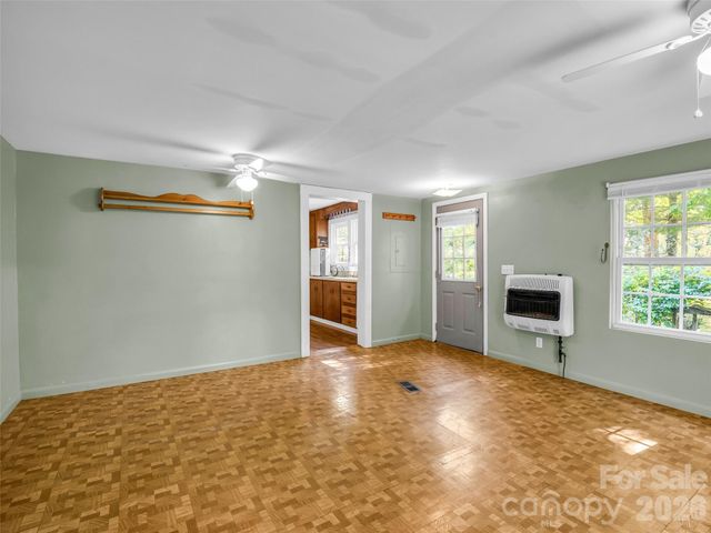 315 Alabama Avenue, Hendersonville, NC 28739