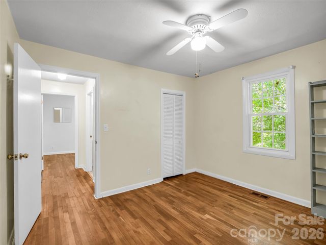 315 Alabama Avenue, Hendersonville, NC 28739