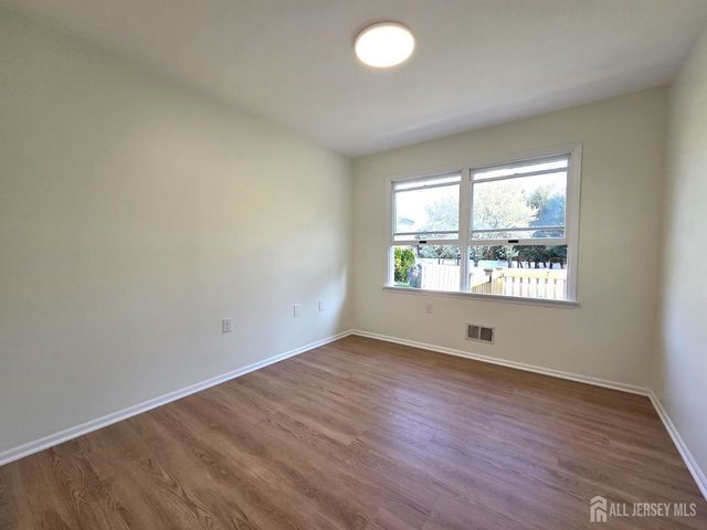 1 Alexander Drive, Monroe, NJ 08831