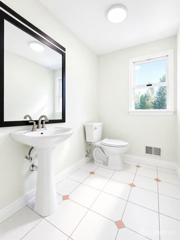 1 Alexander Drive, Monroe, NJ 08831