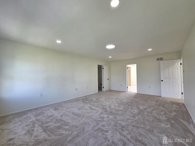 1 Alexander Drive, Monroe, NJ 08831