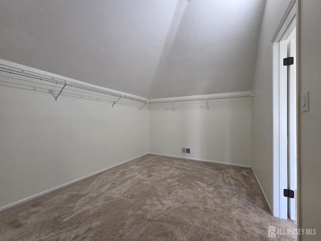 1 Alexander Drive, Monroe, NJ 08831