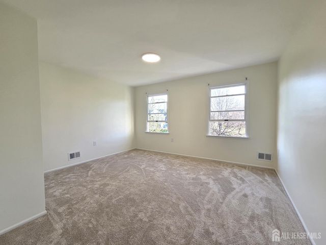 1 Alexander Drive, Monroe, NJ 08831