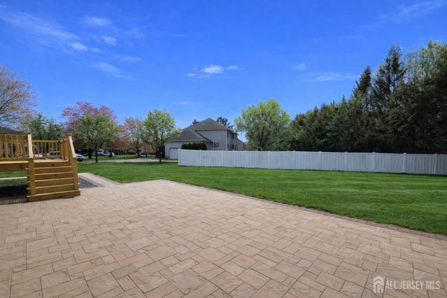 1 Alexander Drive, Monroe, NJ 08831