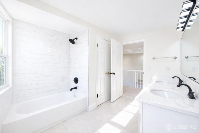 1 Alexander Drive, Monroe, NJ 08831