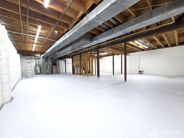 1 Alexander Drive, Monroe, NJ 08831