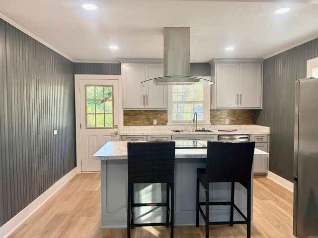 705 N 9Th Street, Gurdon, AR 71743