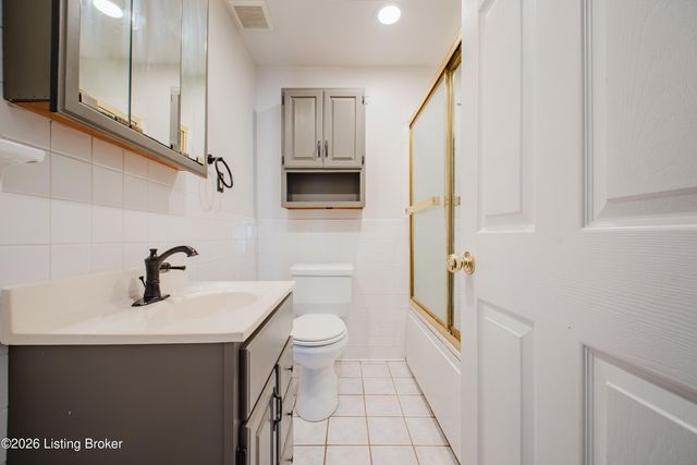 2342 Alexander Ave, Louisville, KY 40217