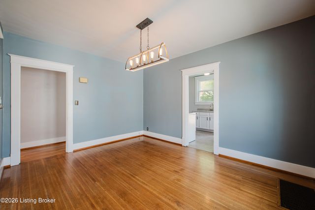 2342 Alexander Ave, Louisville, KY 40217
