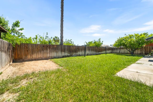 516 N Kate Street, Mendota, CA 93640