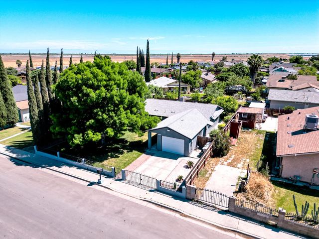516 N Kate Street, Mendota, CA 93640