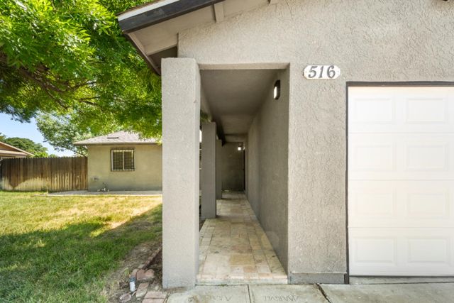 516 N Kate Street, Mendota, CA 93640