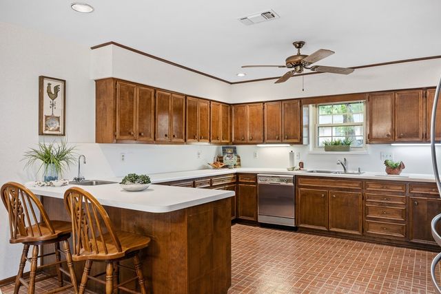 113 Sherwood Lane, Kerrville, TX 78028