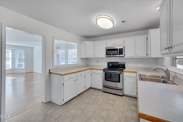 2102 Pathway Drive, Chapel Hill, NC 27516