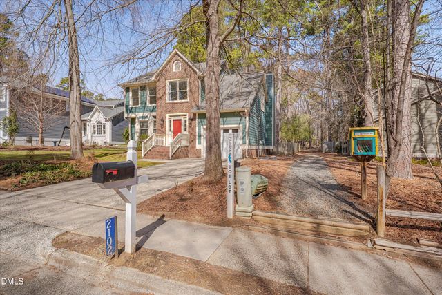2102 Pathway Drive, Chapel Hill, NC 27516