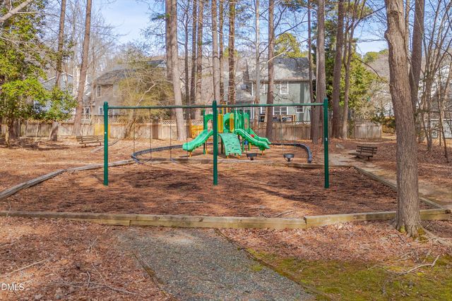 2102 Pathway Drive, Chapel Hill, NC 27516