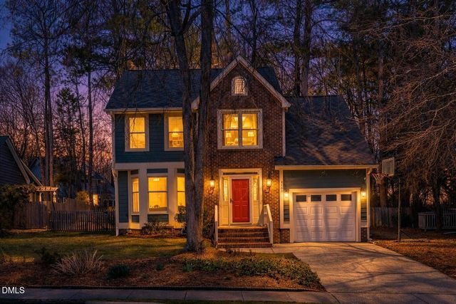 2102 Pathway Drive, Chapel Hill, NC 27516