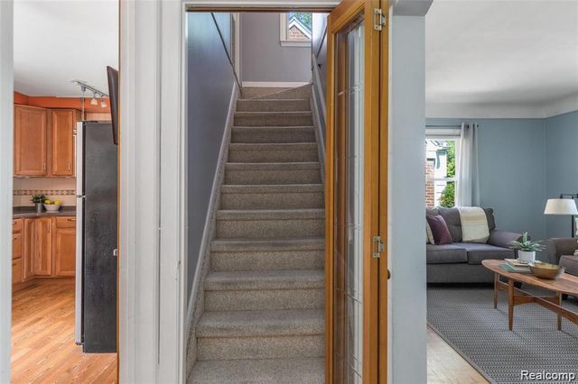 2633 N Wilson Avenue, Royal Oak, MI 48073