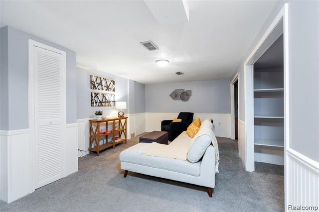 2633 N Wilson Avenue, Royal Oak, MI 48073