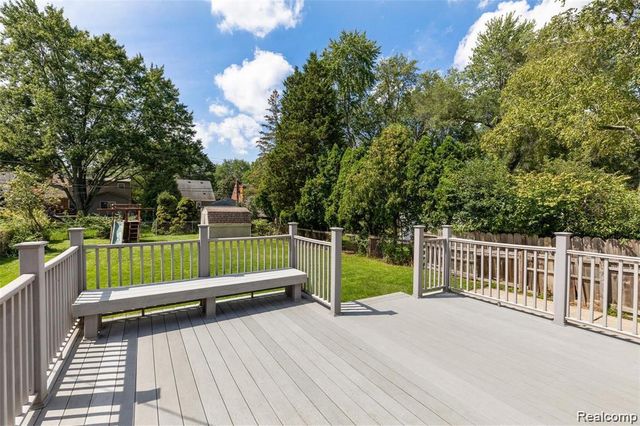 2633 N Wilson Avenue, Royal Oak, MI 48073