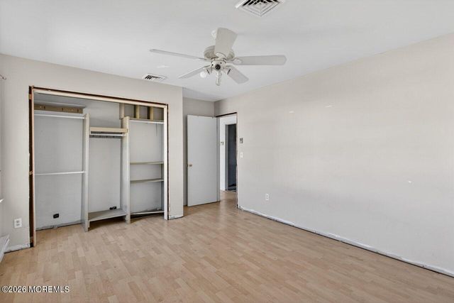 127 E Lakeside Drive E, Forked River, NJ 08731