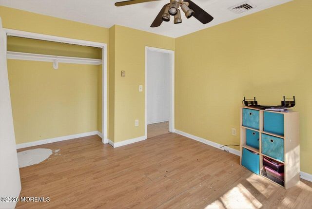 127 E Lakeside Drive E, Forked River, NJ 08731