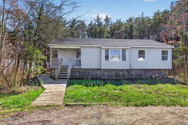 127 E Lakeside Drive E, Forked River, NJ 08731