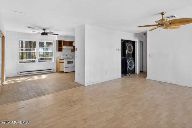 127 E Lakeside Drive E, Forked River, NJ 08731