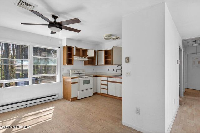 127 E Lakeside Drive E, Forked River, NJ 08731