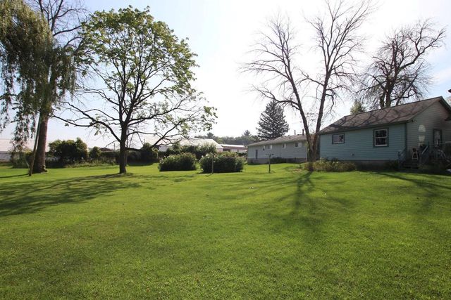 542 HILL STREET, Green Lake, WI 54941