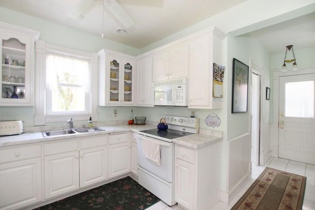 542 HILL STREET, Green Lake, WI 54941
