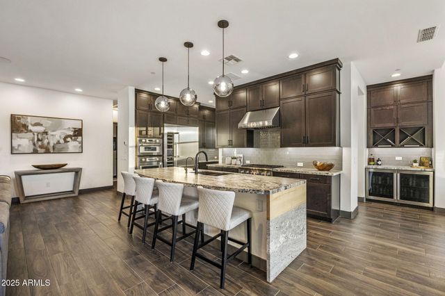 11658 W MONTANSORO Lane, Peoria, AZ 85383