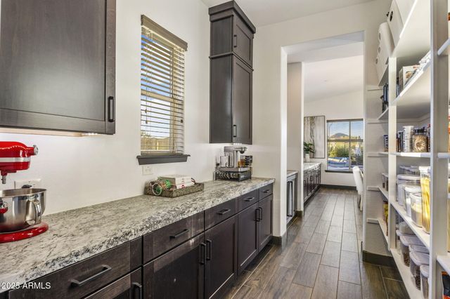 11658 W MONTANSORO Lane, Peoria, AZ 85383