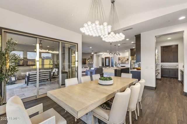 11658 W MONTANSORO Lane, Peoria, AZ 85383